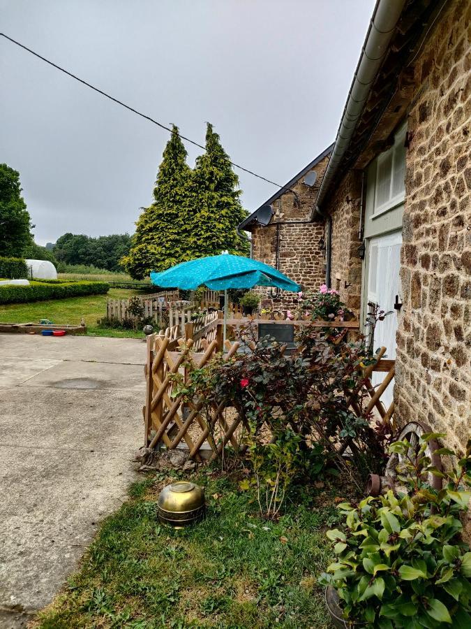 Ferienwohnung Les Petits Champs Buais-les-Monts Exterior foto
