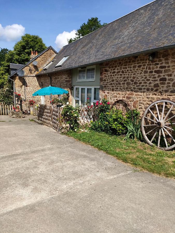 Ferienwohnung Les Petits Champs Buais-les-Monts Exterior foto