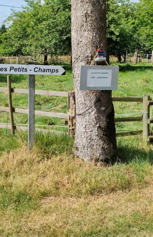 Ferienwohnung Les Petits Champs Buais-les-Monts Exterior foto
