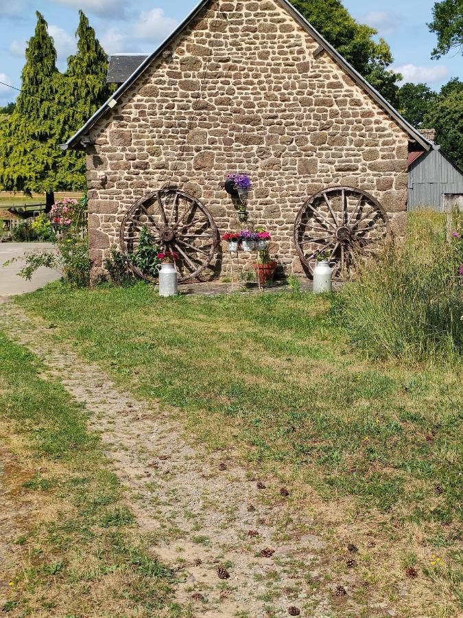 Ferienwohnung Les Petits Champs Buais-les-Monts Exterior foto